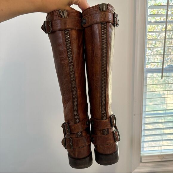 FRYE TALL BOOT VERONICA Back Zip DARK BROWN LEATHER ENGINEER CLASSIC Size 6 B - Picture 6 of 11